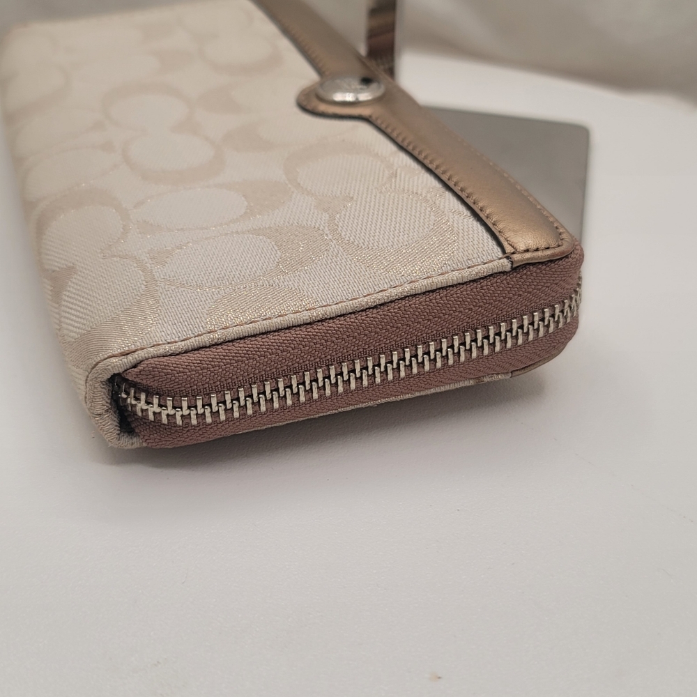 Gorgeous Gold and Tan Logo Optic Jacquard Continental Zip Wallet - Picture 6 of 8